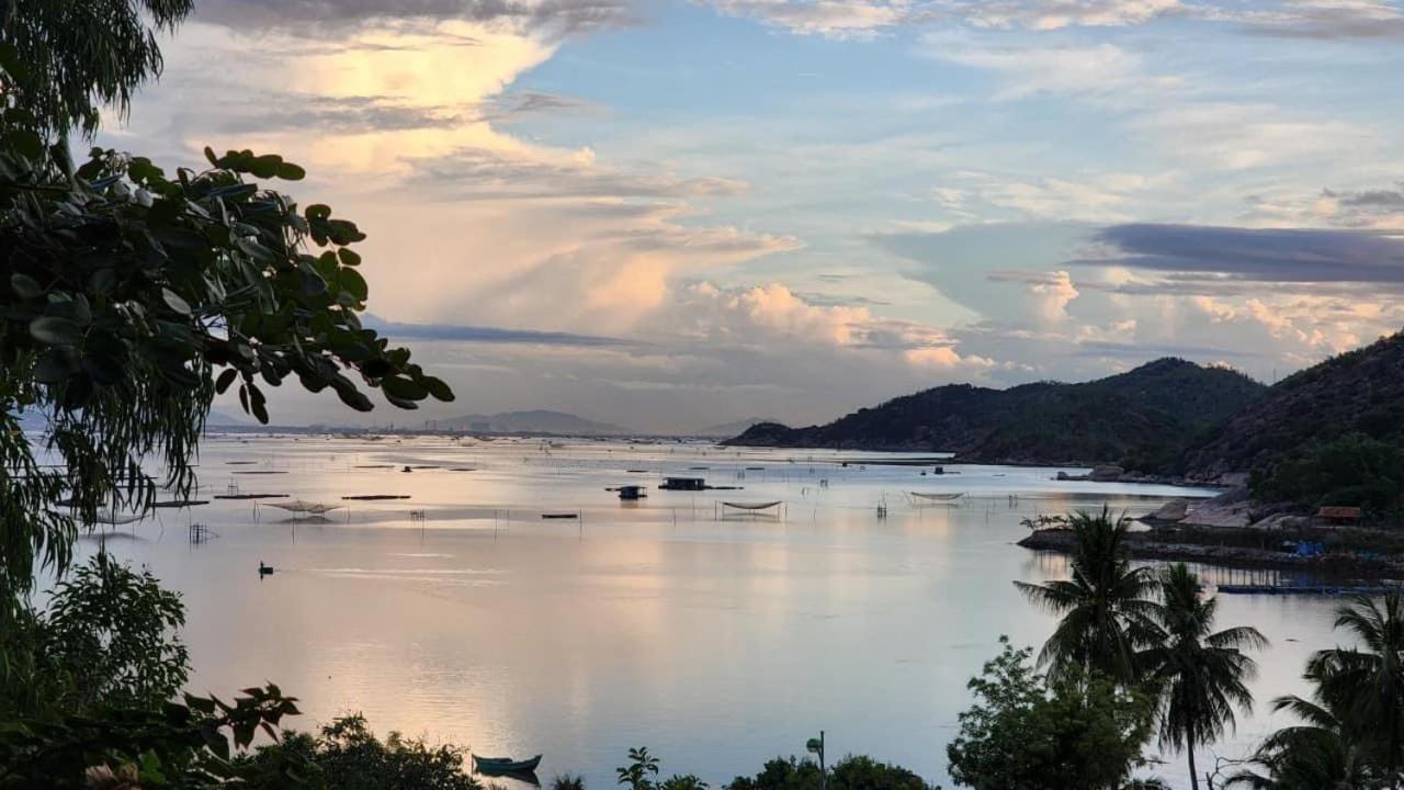 Thanh Nhi Homestay คัมรานห์ ภายนอก รูปภาพ