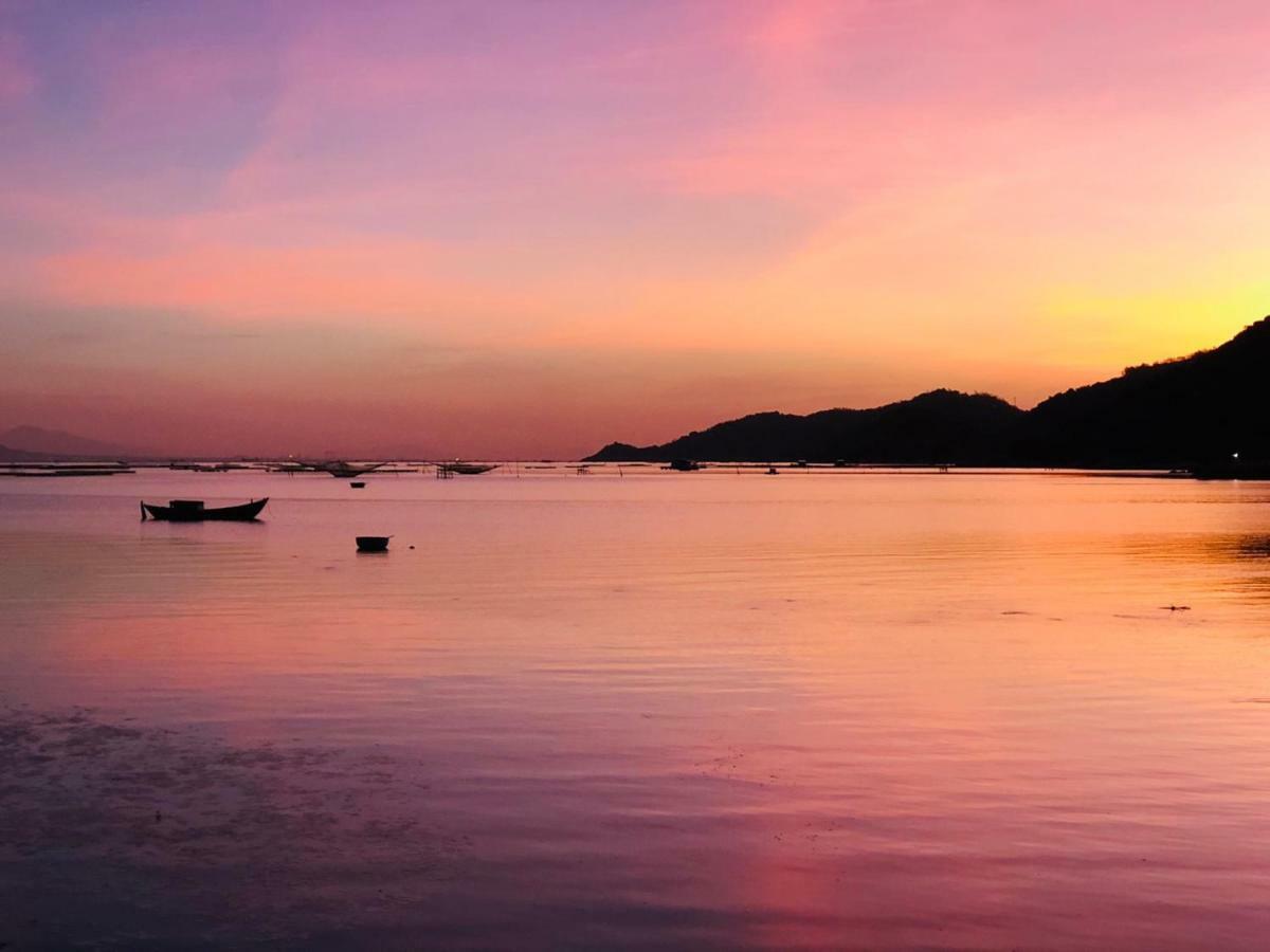 Thanh Nhi Homestay คัมรานห์ ภายนอก รูปภาพ
